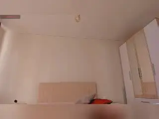 Xlovecam Live Sex Cam of SweetyVikky