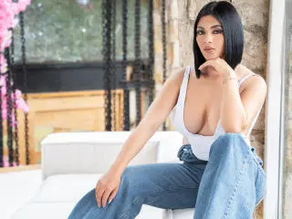 Xlovecam Sex Chat of MaddieDemie