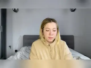 Xlovecam Best Webcam of EmberSexy