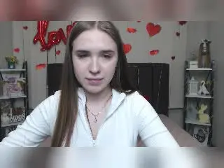 Xlovecam Free Porn Cam of LauraHlot