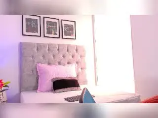 Xlovecam Adult Video Chat of AmberLaurent