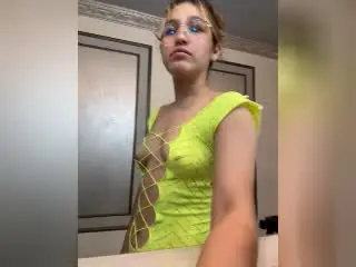 Xlovecam Live Sex of ElodieGardner