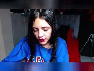 Xlovecam Free Live Porn of ViolettaSquirt