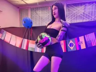 Xlovecam Watch Live Sex Cams of ViolettaSquirt