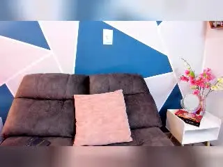 Xlovecam Best Webcam of SaraWestt