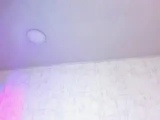 Xlovecam Sex Cam of NaiaSanders