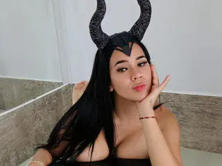 Xlovecam Adult Webcam of SolStephanny