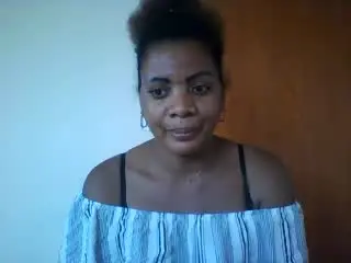 Xlovecam Live Porn of MaelahSexy