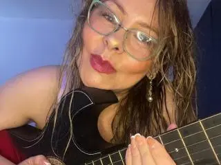Xlovecam Free Porn Cam of MiaAmoretti