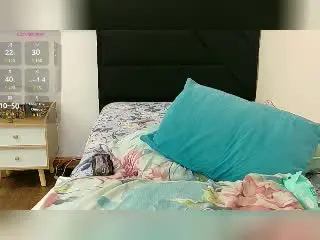 Xlovecam Live Sex Cam of TenderBony
