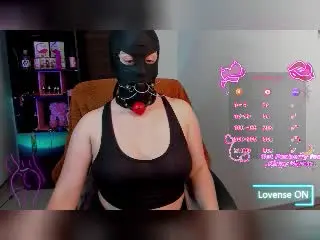 Xlovecam Free Porn Cam of SarasSweet