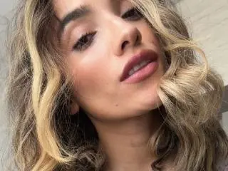 Xlovecam Sex Chat of AdharaCooperr