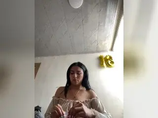 Xlovecam Sex Cam of LillyTaylor