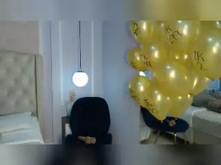 Xlovecam Live Sex of LiaTrainor