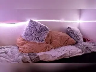 Xlovecam Live Sex of ShainaBallensky