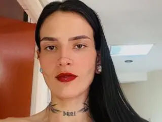 Xlovecam Nude Webcam of EmmaHerby