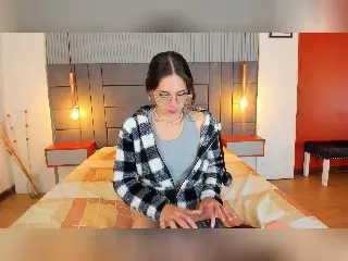 Xlovecam Free Porn Cam of LindaPerez