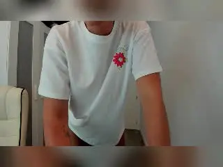 Xlovecam Live Sex Cam of AliiciaSmith