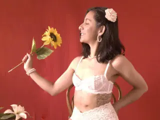 Xlovecam Adult Video Chat of MiaAmoree