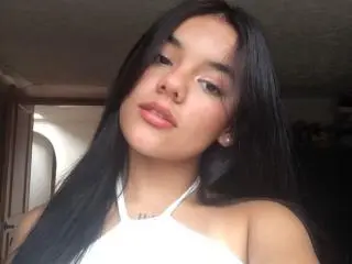 Xlovecam Adult Webcam of GoldenMusse