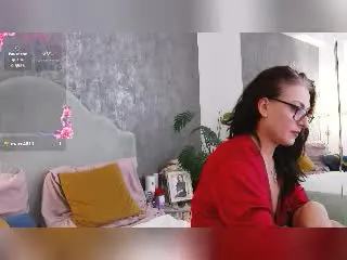 Xlovecam Free Porn Cam of LisaCroftt